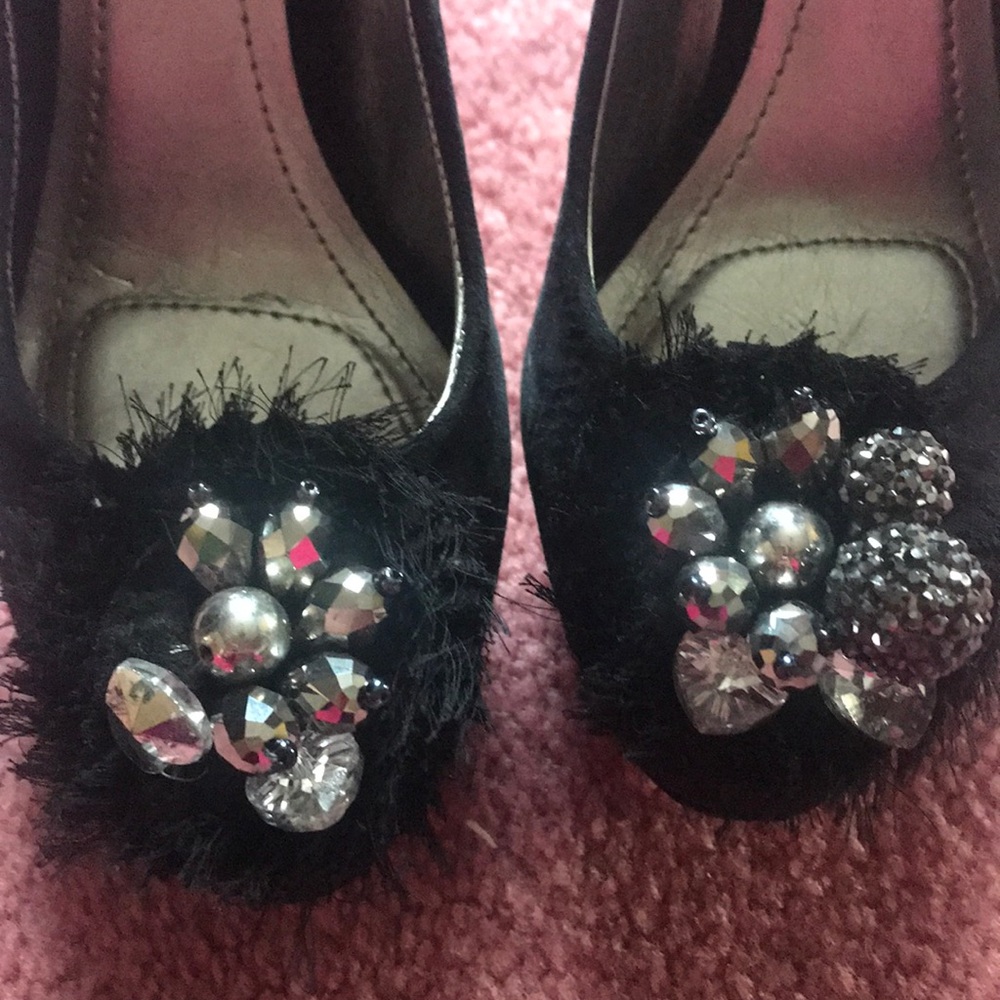 Dress high heel shoes